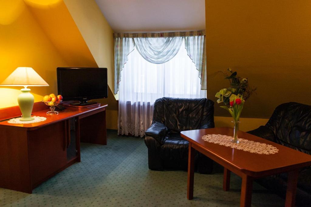 Hotel Rebajlo Pila Ruang foto