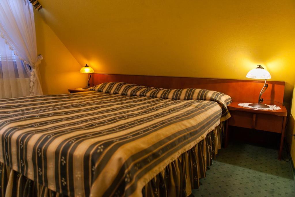 Hotel Rebajlo Pila Ruang foto
