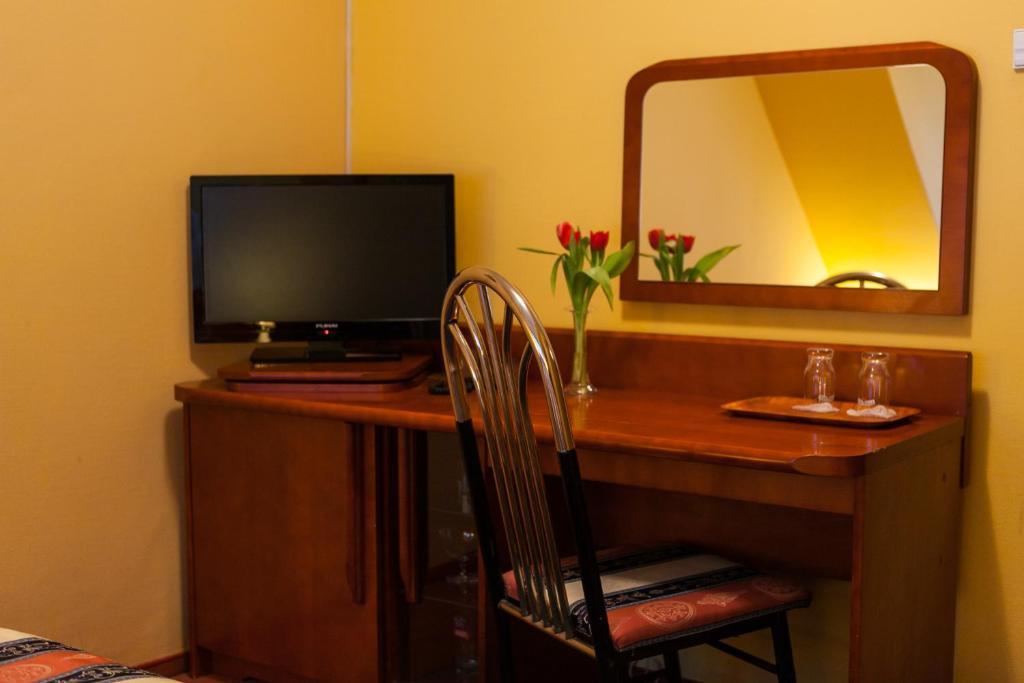Hotel Rebajlo Pila Bagian luar foto