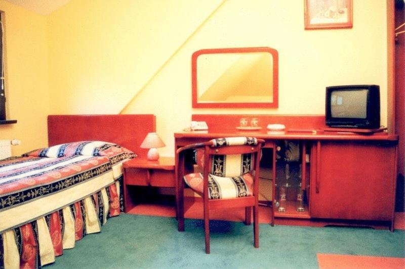 Hotel Rebajlo Pila Ruang foto